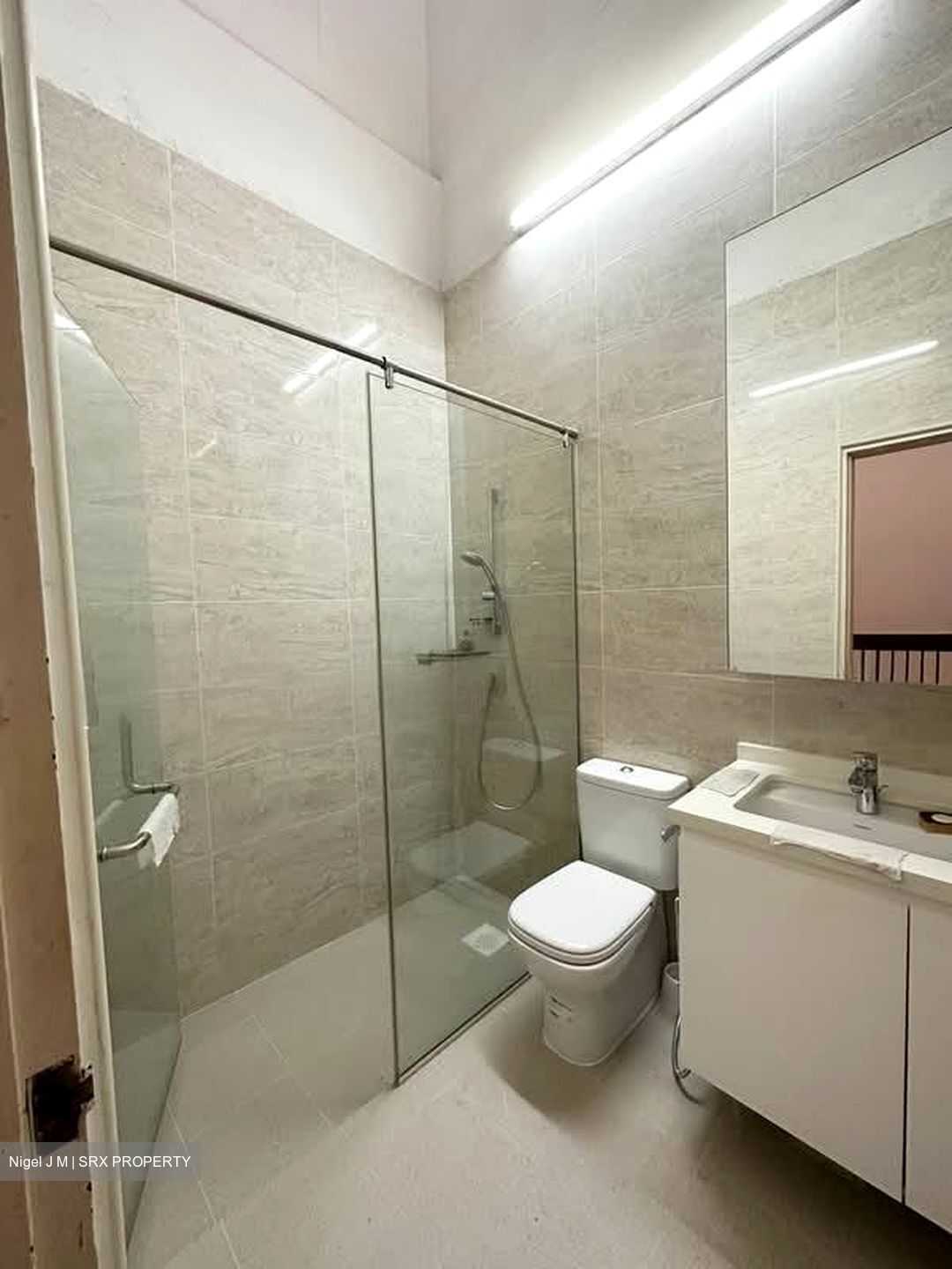 West Coast Road (D5), Terrace #573534021